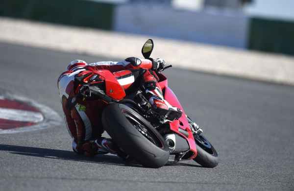 test-ducati-1299-panigale-s-2015-08