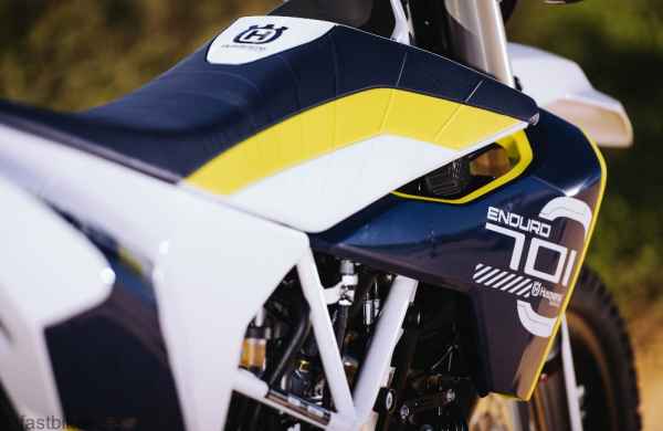 701 ENDURO_Static.290