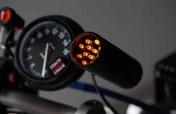 2015 YAM_XJR1300BBW_EU_CUSTOM_DET_013
