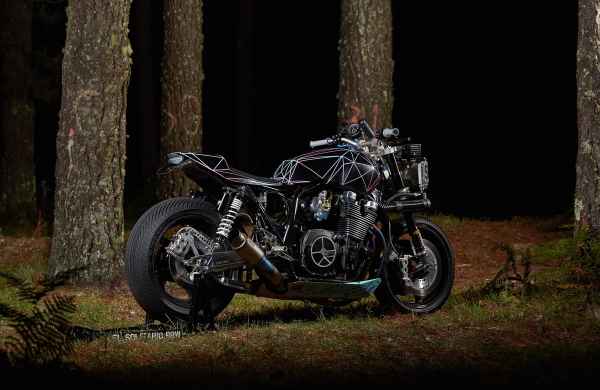 2015 YAM_XJR1300BBW_EU_CUSTOM_STAT_006