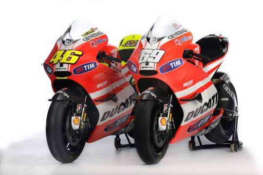 ducati-desmosedici-gp11-6