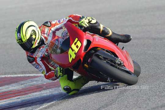 fb_valentino-rossi-ducati-1198sp-misano-test-5