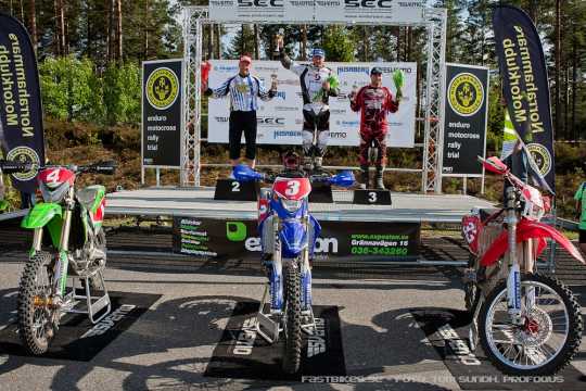 fb_110521_enduro-sm_norrahammar_0951_prisutdelning_SM1