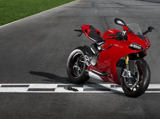 Ducati Panigale_1199_S_Finish_Line